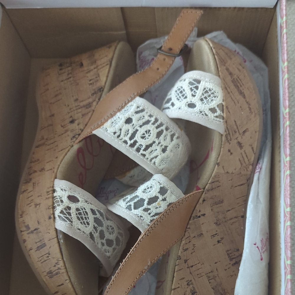 Jellypop Tan and Cream Lace Wedges